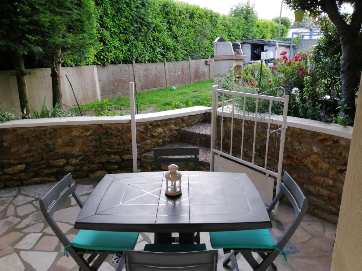 Appartement Type F2 Proche Paris 25 Km Andilly  Exteriör bild